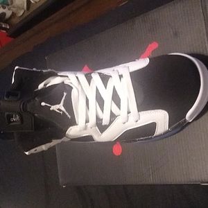 Jordan 6'S black n white